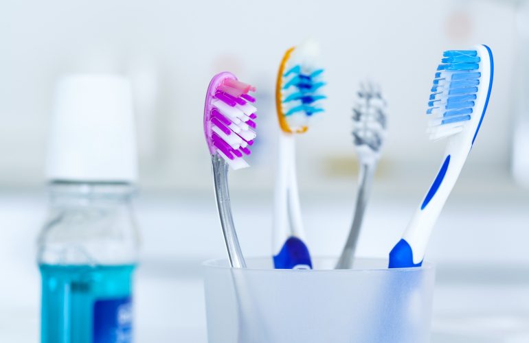 The right brushing technique for sensitive teeth