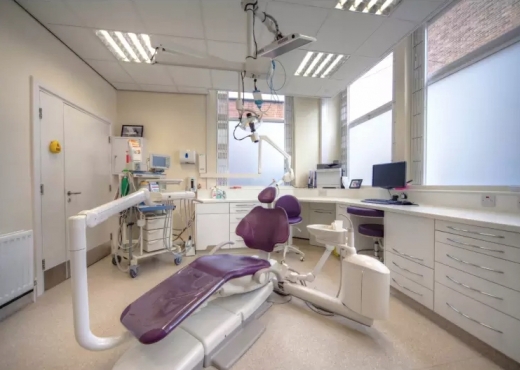 Queensway Dental Clinic 04
